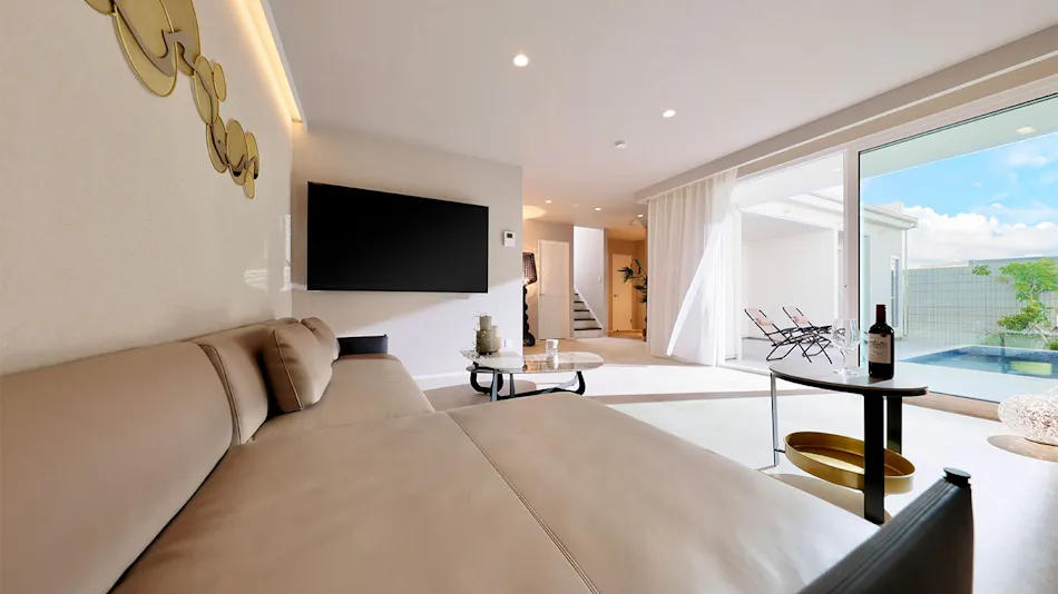 Crystal Villa Shirarahama Beach