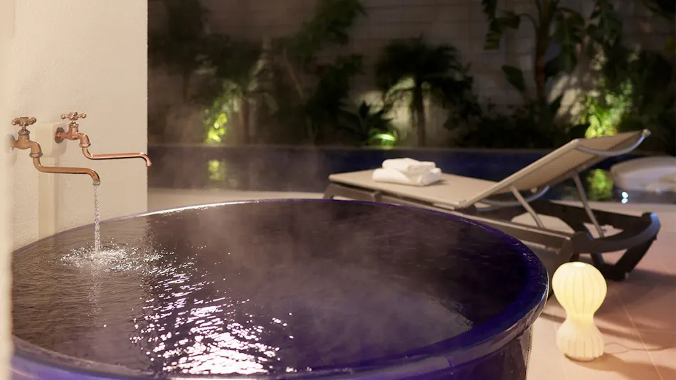 Crystal Villa Shirarahama Beach