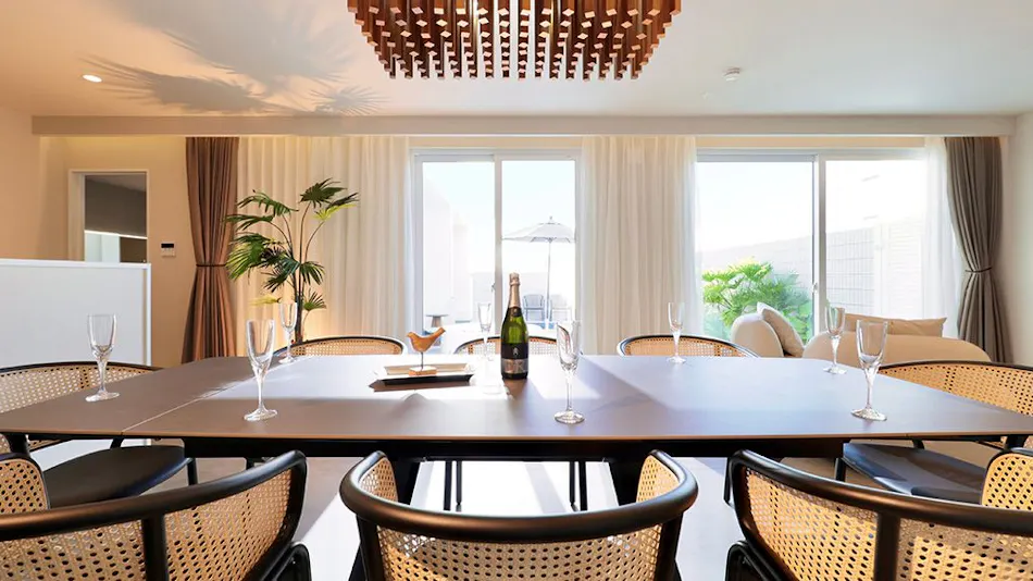 Crystal Villa Shirarahama Beach
