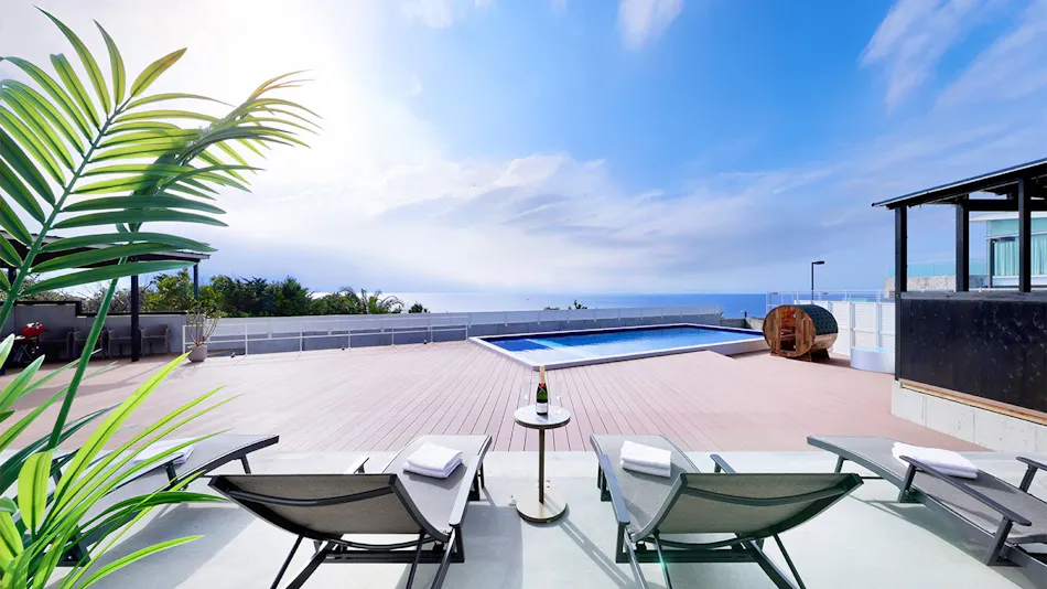 Crystal Villa Shirarahama Beach