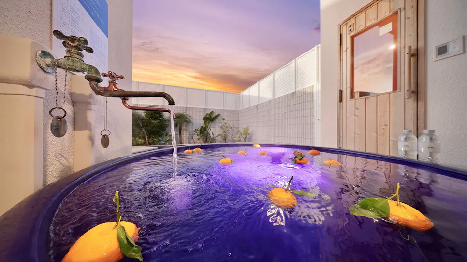 Crystal Villa Shirarahama Beach