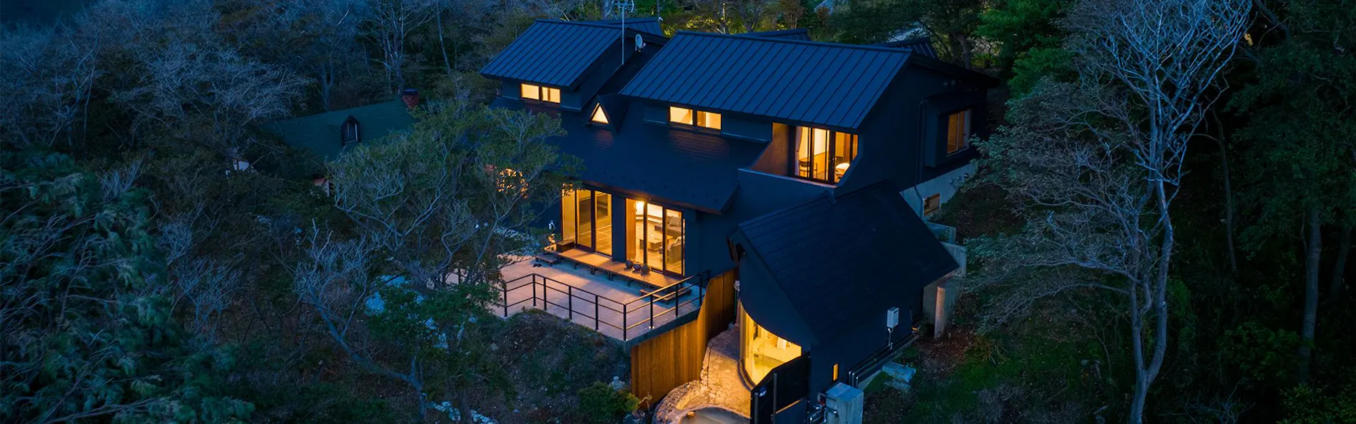 箱根八代別邸 abode villa GORA