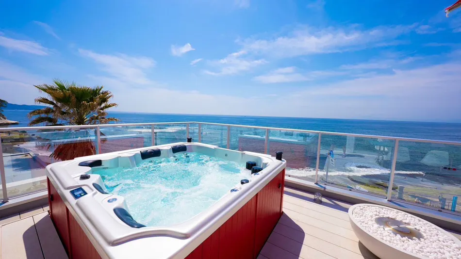 SHADOW POND Kamakura