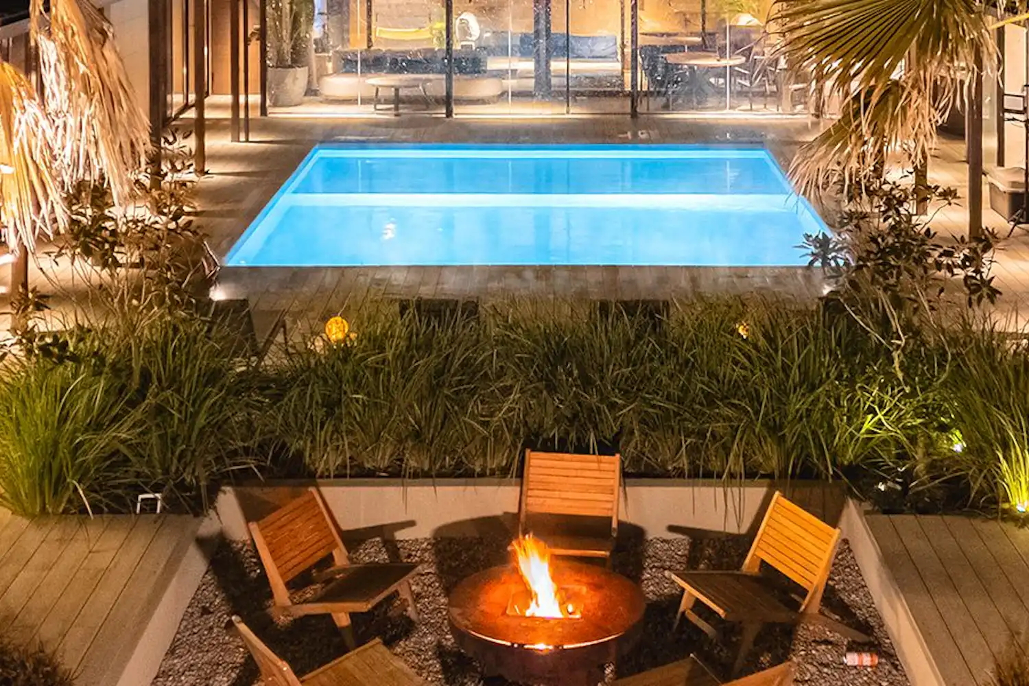 ภายนอกอาคาร