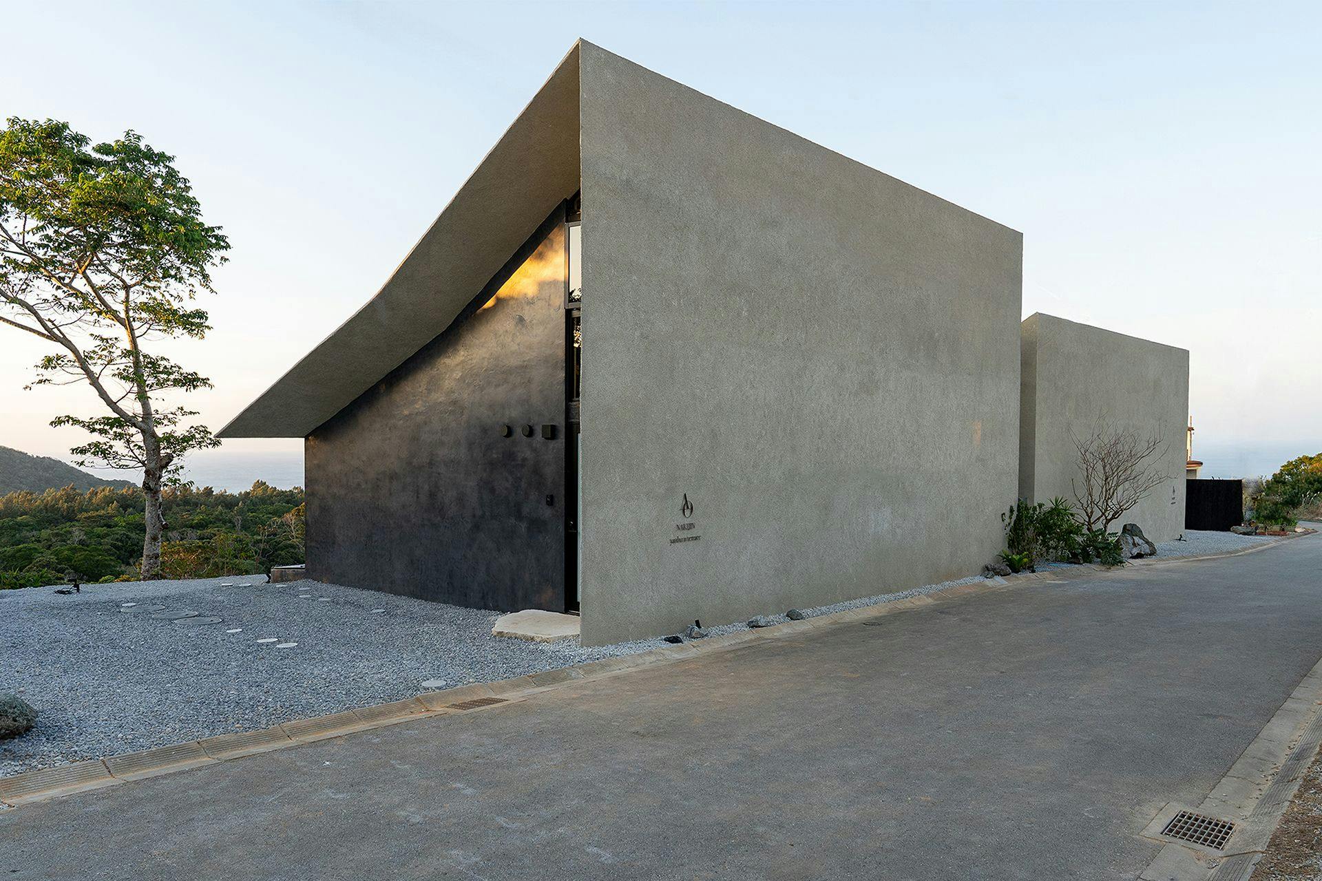 ภายนอกอาคาร