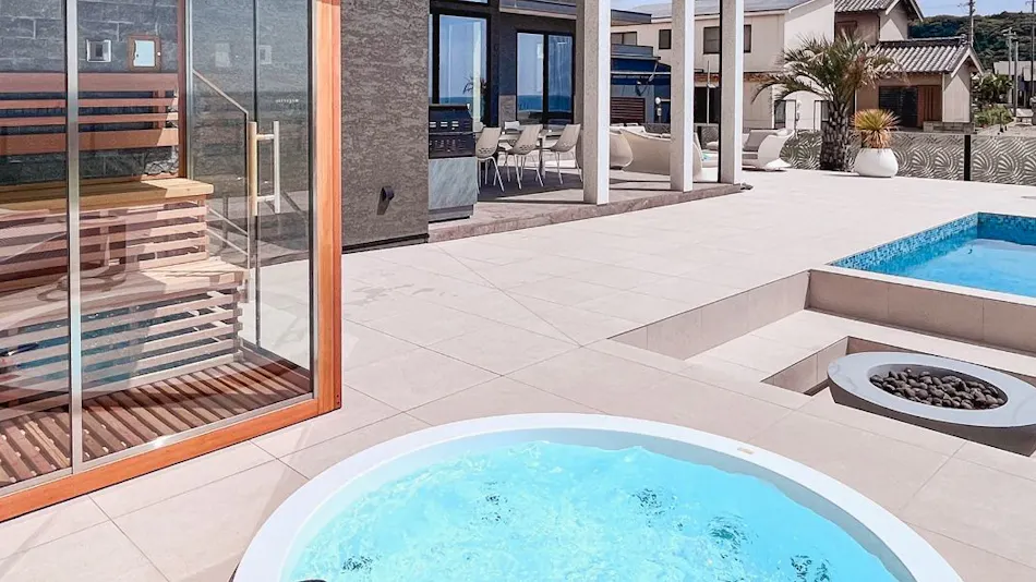 CORAL SUITE VILLA Chita