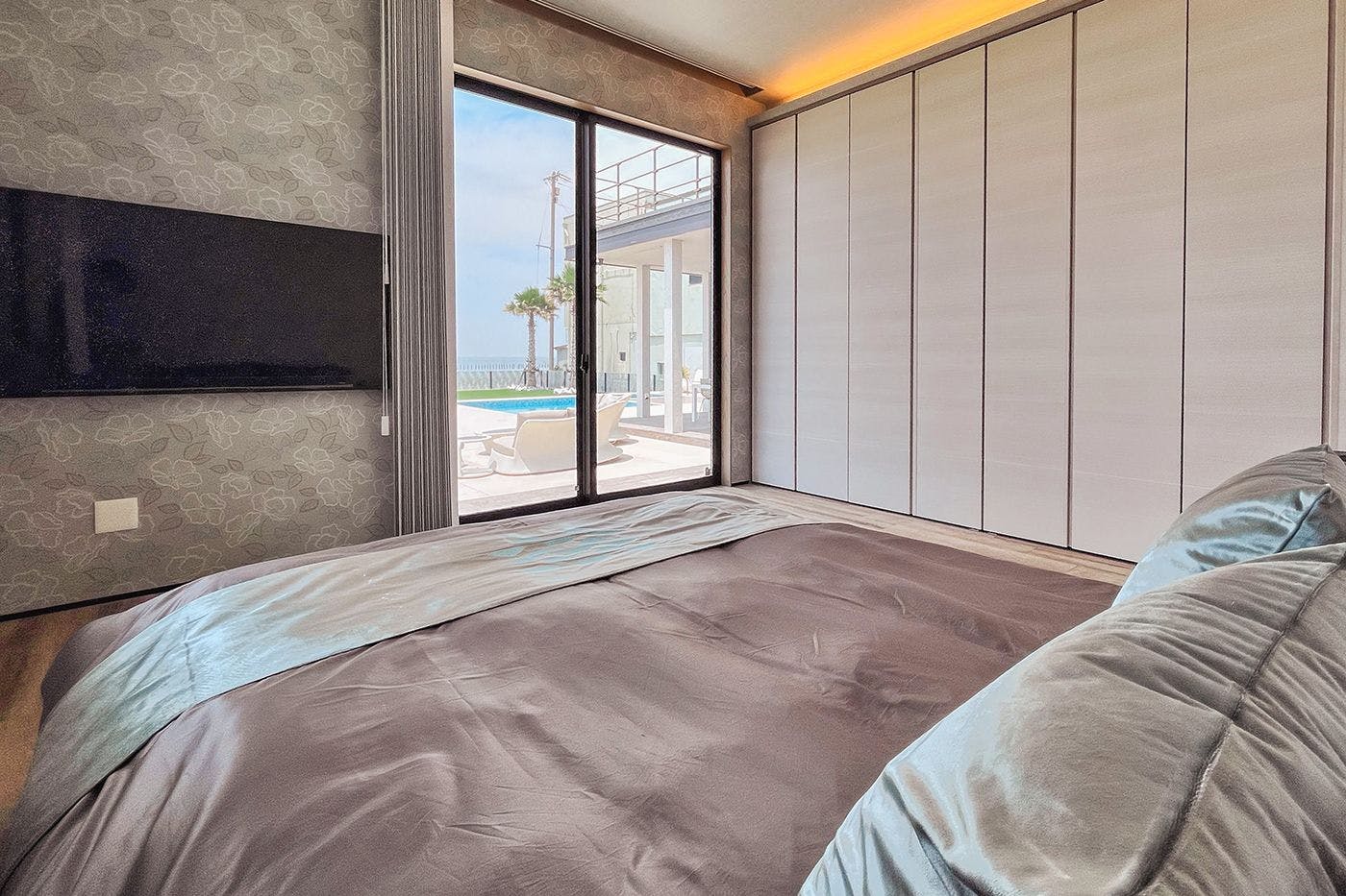 CORAL SUITE VILLA chita