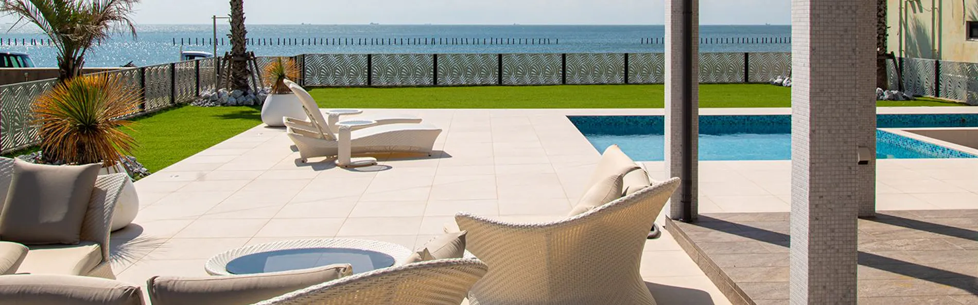 CORAL SUITE VILLA chita