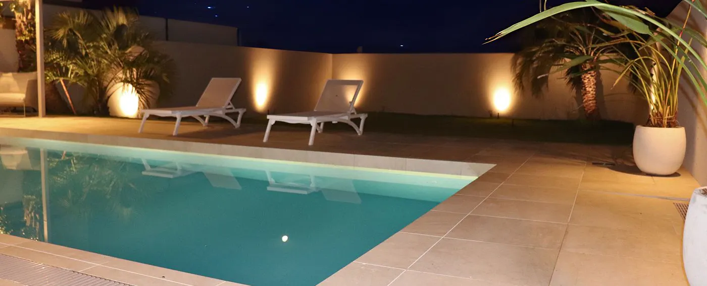 สระว่ายน้ำส่วนตัว