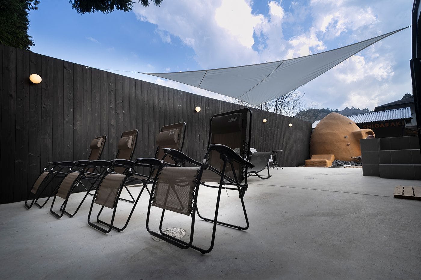 อาบอากาศภายนอก