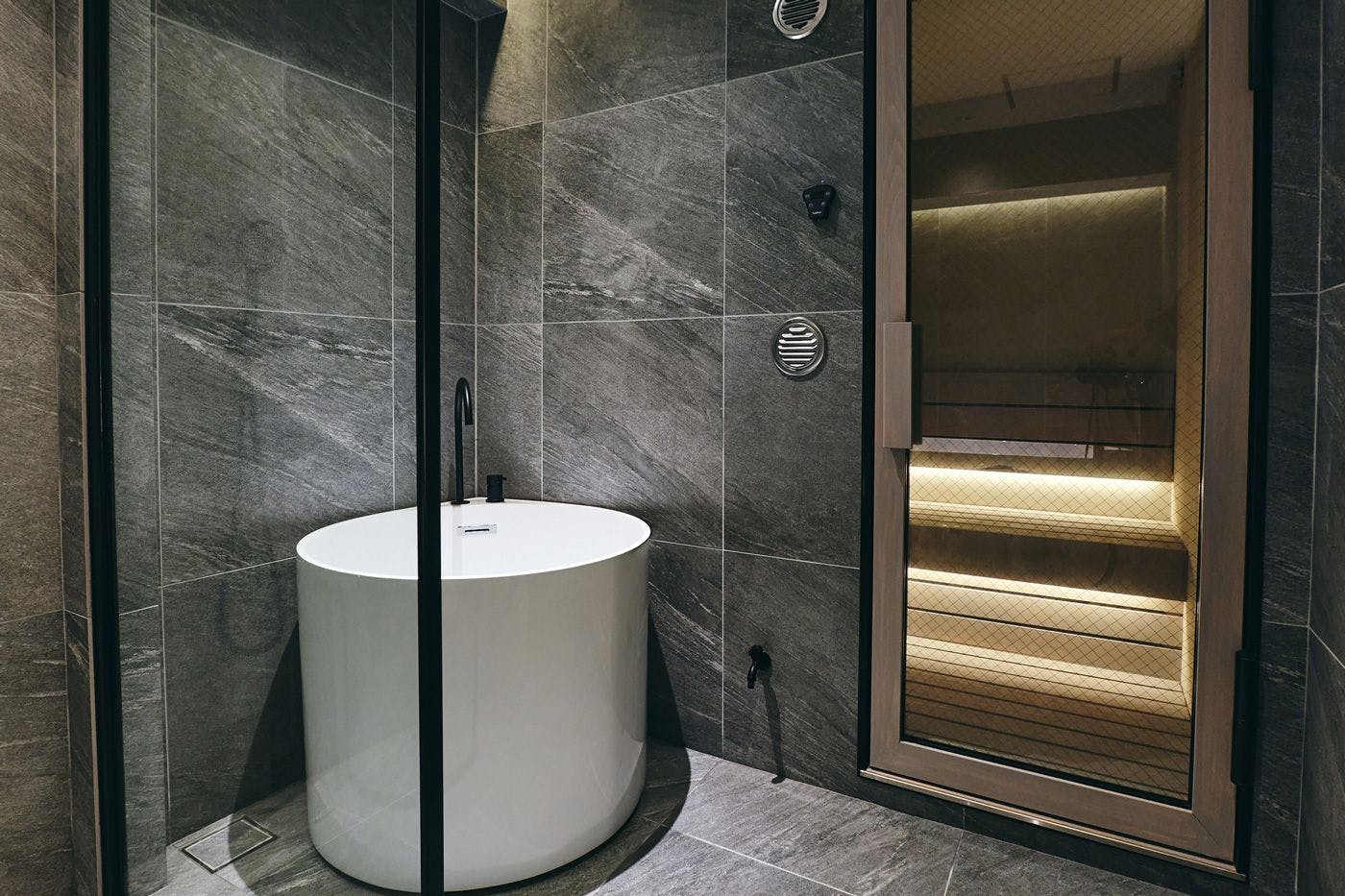 ロウリュサウナ