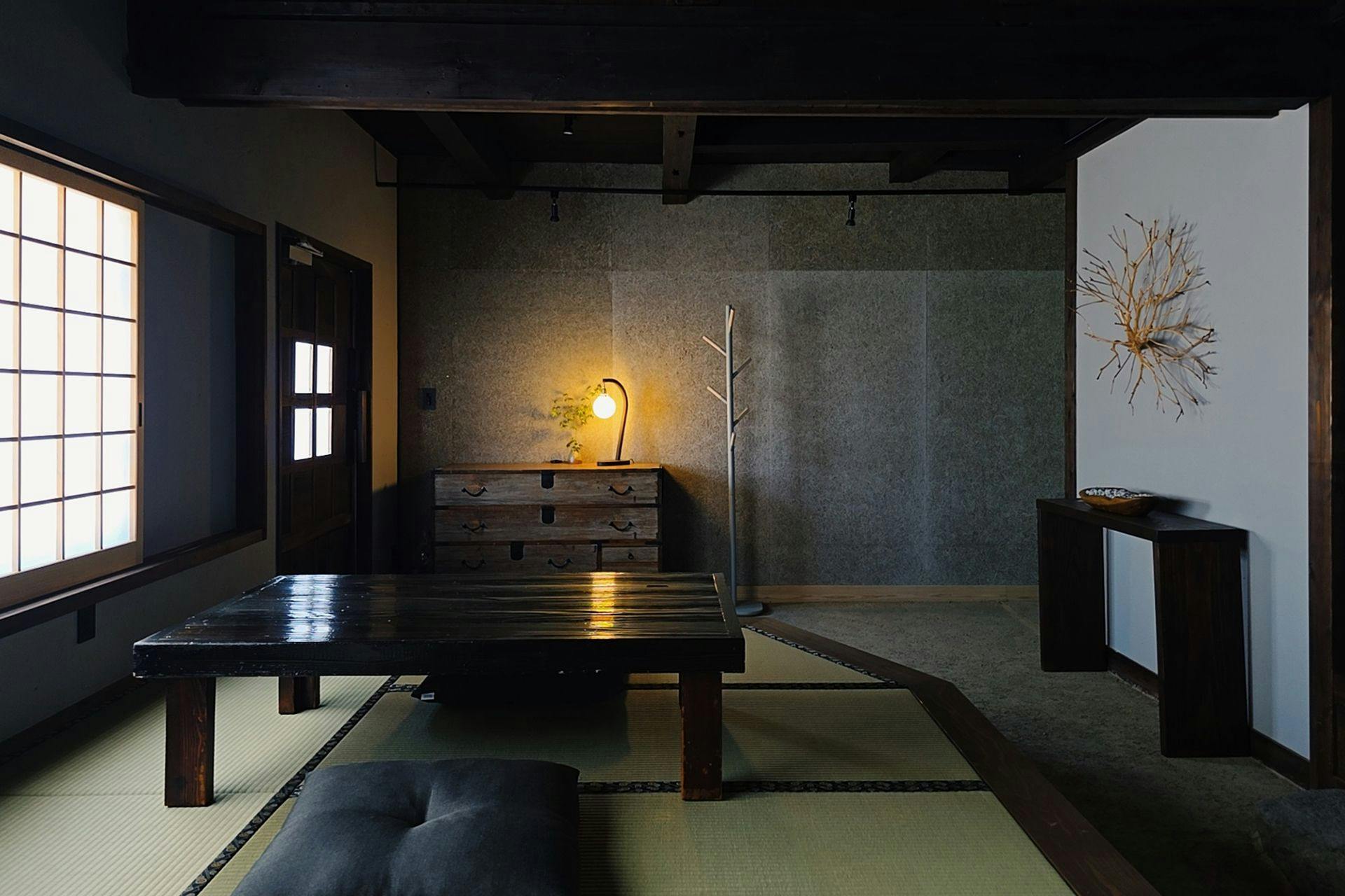 Japanese-style room